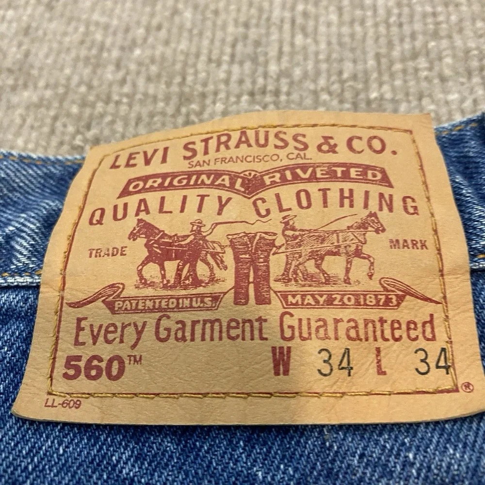 Vintage Levis Jeans Mens 34x34 Fits 34x36 560 Relaxed Tapered 90s 1999 Classic